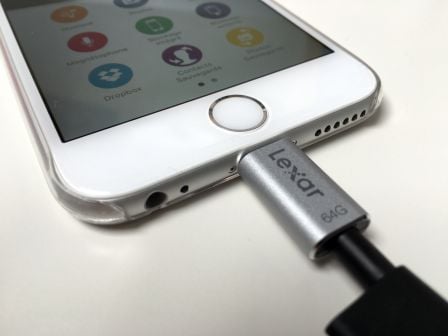 lexar-cable-cle-usb-lightning-iphone-ipad-3.jpg, 2011 lexar-cable-cle-usb-lightning-iphone-ipad-3.jpg