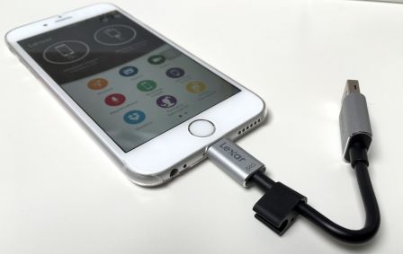 lexar-cable-cle-usb-lightning-iphone-ipad-4.jpg, 2011 lexar-cable-cle-usb-lightning-iphone-ipad-4.jpg
