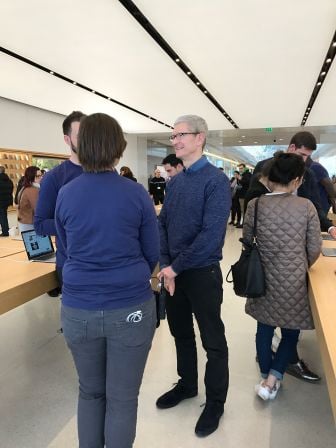 Tim-cook-marseille.jpg, 2011 Tim-cook-marseille.jpg