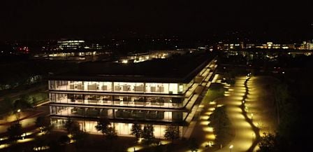 apple-park-survol-drone-3.jpg, 2011 apple-park-survol-drone-3.jpg