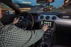 carplay-iphone-en-auto.jpg, 2015 carplay-iphone-en-auto.jpg
