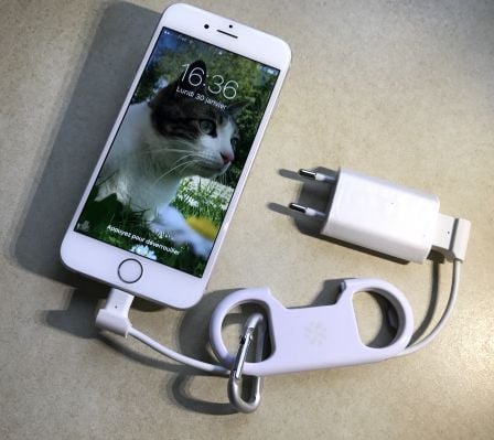 mousqueton-cable-lightning-iphone-13.jpg, 2011 mousqueton-cable-lightning-iphone-13.jpg