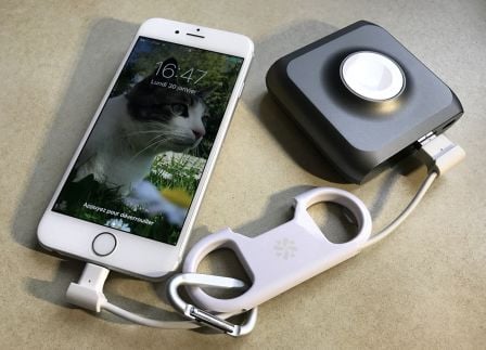 mousqueton-cable-lightning-iphone-14.jpg, 2011 mousqueton-cable-lightning-iphone-14.jpg