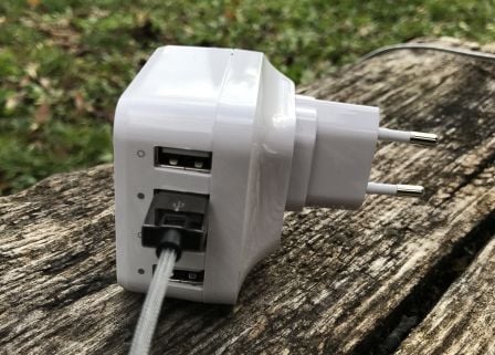 test-avis-chargeur-usb-syncwire-9.jpg, 2011 test-avis-chargeur-usb-syncwire-9.jpg