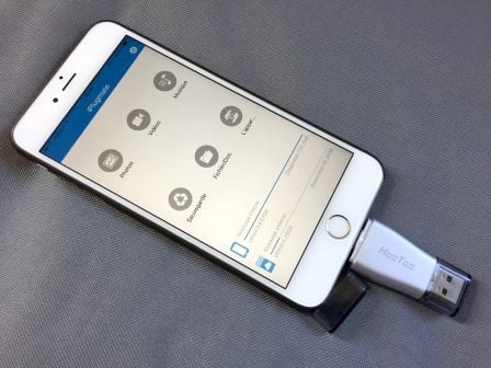 test-avis-cle-usb-pour-iphone-et-ipad-hootoo-2.jpg, 2011 test-avis-cle-usb-pour-iphone-et-ipad-hootoo-2.jpg