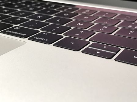 test-avis-macbook-pro-touch-bar-11.jpg, 2011 test-avis-macbook-pro-touch-bar-11.jpg