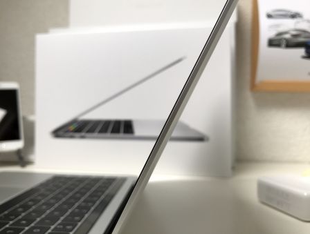 test-avis-macbook-pro-touch-bar-13.jpg, 2011 test-avis-macbook-pro-touch-bar-13.jpg