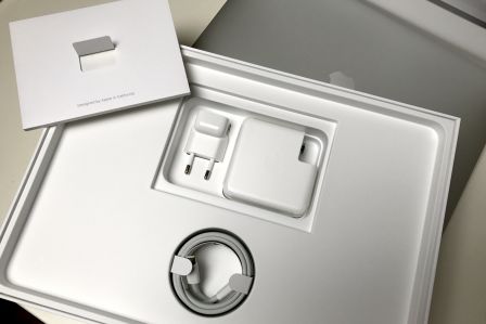 test-avis-macbook-pro-touch-bar-5.jpg, 2011 test-avis-macbook-pro-touch-bar-5.jpg