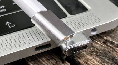 avis-tests-snapnator-magsafe-macbook-pro-8.jpg, 2011 avis-tests-snapnator-magsafe-macbook-pro-8.jpg