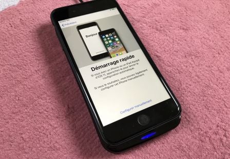 chargeur-sans-fil-compatible-iphone-8.jpg, 2011 chargeur-sans-fil-compatible-iphone-8.jpg