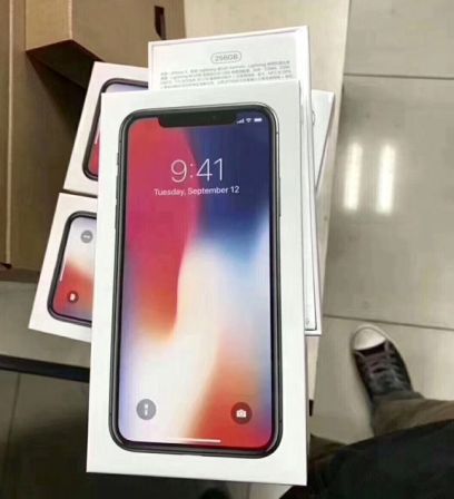 deballage-iphone-X-blanc-1.jpg, 2011 deballage-iphone-X-blanc-1.jpg