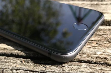 photos-iphone-8-plus-gris-noir-10.jpg, 2011 photos-iphone-8-plus-gris-noir-10.jpg