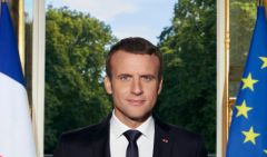 portrait-macron-iphone-3.jpg, 2015 portrait-macron-iphone-3.jpg