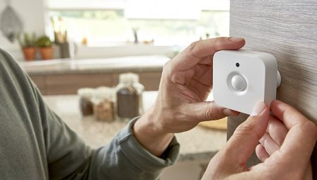 detecteur-mouvement-philips-hue-homekit-pas-cher.jpg, 2011 detecteur-mouvement-philips-hue-homekit-pas-cher.jpg