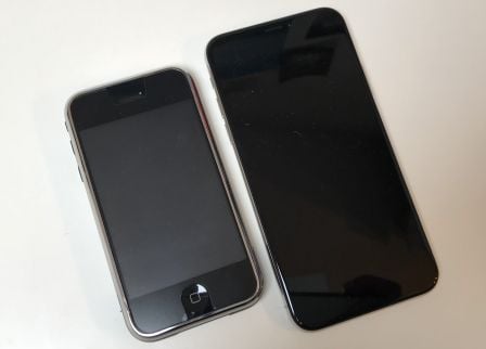 iphone-X-blanc-iphone-edge.jpg, 2011 iphone-X-blanc-iphone-edge.jpg