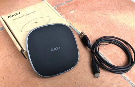 test-avis-chargeur-qi-aukey-graphite-2.jpg, 2011 test-avis-chargeur-qi-aukey-graphite-2.jpg