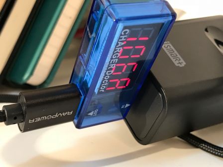 test-avis-chargeur-qi-sans-fil-ravpower-7-5-W-rapide-13.jpg, 2011 test-avis-chargeur-qi-sans-fil-ravpower-7-5-W-rapide-13.jpg