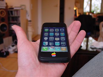 black-iphone.jpg