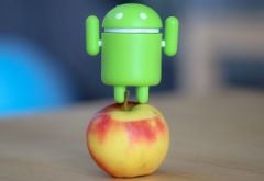 android-x-apple.jpg