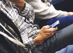 kantar-iphone-2014-2015-3.jpg, 2016 kantar-iphone-2014-2015-3.jpg