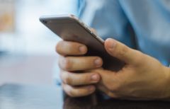 breavet-accessibilite-iphone-grand-ecran-pouce-1.jpg, 2016 breavet-accessibilite-iphone-grand-ecran-pouce-1.jpg