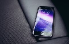 iphone-oled-1.jpg, 2016 iphone-oled-1.jpg
