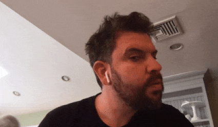 airpods-perdus-9to5-mac.gif, 2016 airpods-perdus-9to5-mac.gif