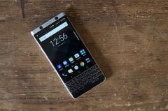 nouveau-blackberry-keyone-clavier-physisque-mwc-2017-5.jpg, 2017 nouveau-blackberry-keyone-clavier-physisque-mwc-2017-5.jpg