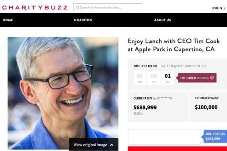 tim-cook-charity-buzz-vente-aux-encheres-1.jpg, 2017 tim-cook-charity-buzz-vente-aux-encheres-1.jpg