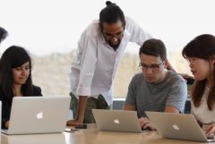 apple-swift-cours-programmation-colleges-universitaires-usa-ibooks-store-3.jpg, 2017 apple-swift-cours-programmation-colleges-universitaires-usa-ibooks-store-3.jpg