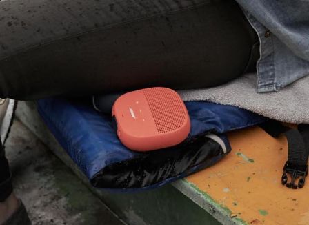 bose-soundlink-micro-enceinte-ultra-portable-resistante-15.jpg, 2017 bose-soundlink-micro-enceinte-ultra-portable-resistante-15.jpg