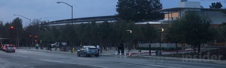 centre-visiteurs-apple-park-1.jpg, 2017 centre-visiteurs-apple-park-1.jpg