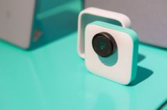 google-clips-nouvelle-camera-intelligente-2.jpg, 2017 google-clips-nouvelle-camera-intelligente-2.jpg