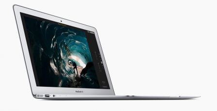 introduction-macbook-air-2008-steve-jobs-10-ans-1.jpg, 2017 introduction-macbook-air-2008-steve-jobs-10-ans-1.jpg