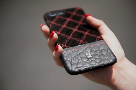 stitched-coque-iphone-brosse-vetements-2.jpg, 2017 stitched-coque-iphone-brosse-vetements-2.jpg