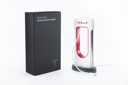 tesla-chargeur-nomade-supercharger-3.jpg, 2017 tesla-chargeur-nomade-supercharger-3.jpg
