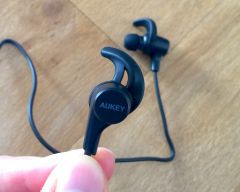 test-avis-ecouteurs-sans-fil-bluetooth-aukey-24.jpg, 2017 test-avis-ecouteurs-sans-fil-bluetooth-aukey-24.jpg