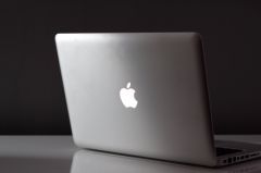apple-programme-remplacement-batterie-macbook-pro-13-pouces-2.jpg, 2018 apple-programme-remplacement-batterie-macbook-pro-13-pouces-2.jpg