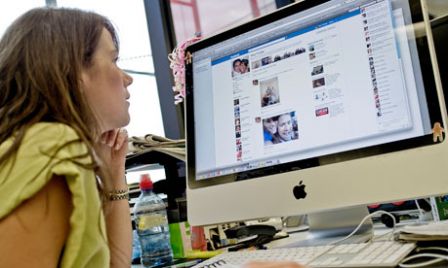 facebook-utilise-au-boulot.jpg, 2015 facebook-utilise-au-boulot.jpg