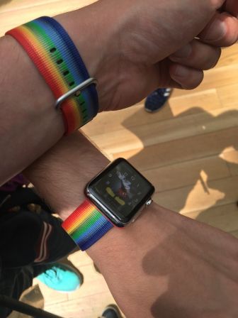 apple-watch-bracelet-gay-pride-2.jpg, 2016 apple-watch-bracelet-gay-pride-2.jpg