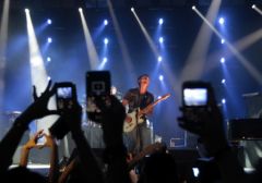 ban-smartphones-concert.jpg, 2016 ban-smartphones-concert.jpg