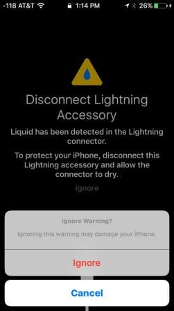 ios-10-detection-liquide-prise-lightning-2.jpg, 2016 ios-10-detection-liquide-prise-lightning-2.jpg