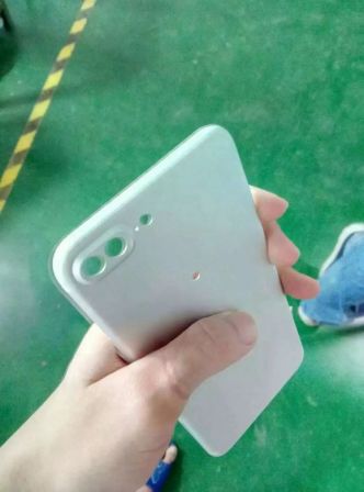 iphone-7-plus-coque-foxconn-4.jpg, 2016 iphone-7-plus-coque-foxconn-4.jpg