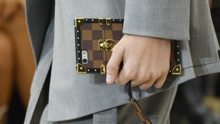 lv-coque-iphone-3.jpg, 2016 lv-coque-iphone-3.jpg