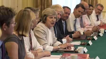 theresa-may-conseil-des-ministres.jpg, 2016 theresa-may-conseil-des-ministres.jpg