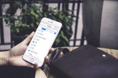 icloud-drive-iphone-mac.jpg, 2017 icloud-drive-iphone-mac.jpg