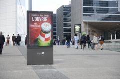 jc-deceaux-panneau-pub-defense.jpg, 2017 jc-deceaux-panneau-pub-defense.jpg