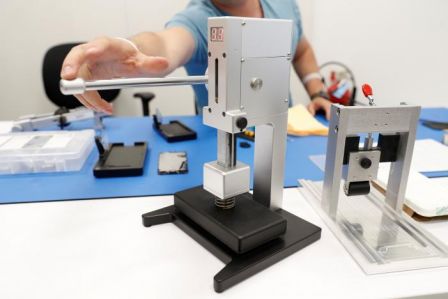 machine-reparation-iphone-2.jpg, 2017 machine-reparation-iphone-2.jpg