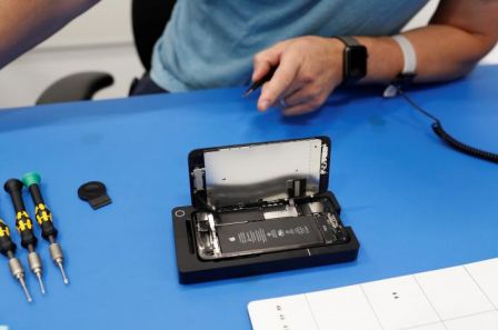 machine-reparation-iphone-4.jpg, 2017 machine-reparation-iphone-4.jpg
