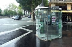 cabine-telephonique-paris.jpg, 2017 cabine-telephonique-paris.jpg